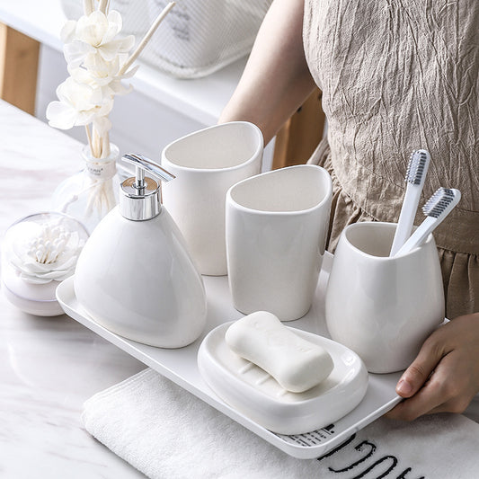 Conjunto de Banheiro em Porcelana Branca Mōva — 5 Peças — vista principal do produto | Mova Decor