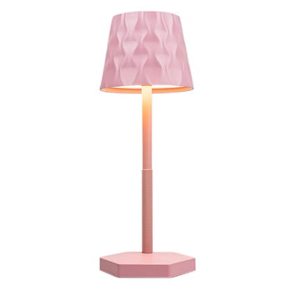 Luminária Onde d'Or™ — Mōva Decor Uma peça que carrega luz e movimento em cada curva.