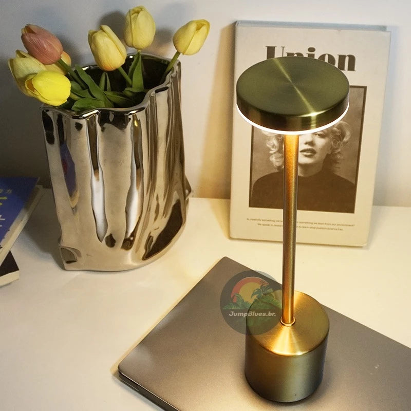 Luminária de Mesa Lumière Touch™ Recarregável LED