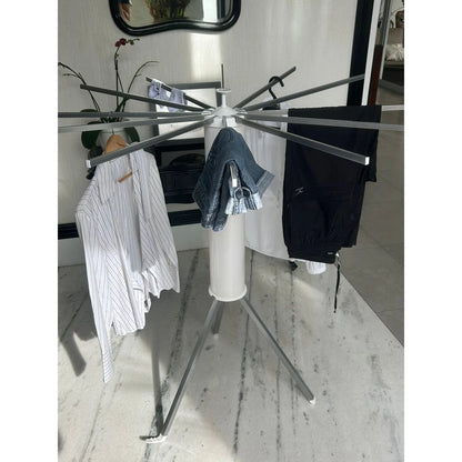 SpinDry Flex™ – Varal Dobrável Giratório de Chão com 16 Hastes em Aço Inox - Mōva Decor