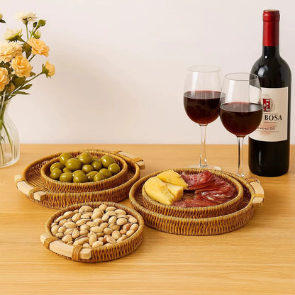 Kit Bandejas Decorativas Redondas em Rattan e Madeira Luxo – Mōva Decor